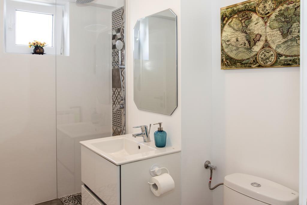 Studio L by MRG Bucarest Esterno foto